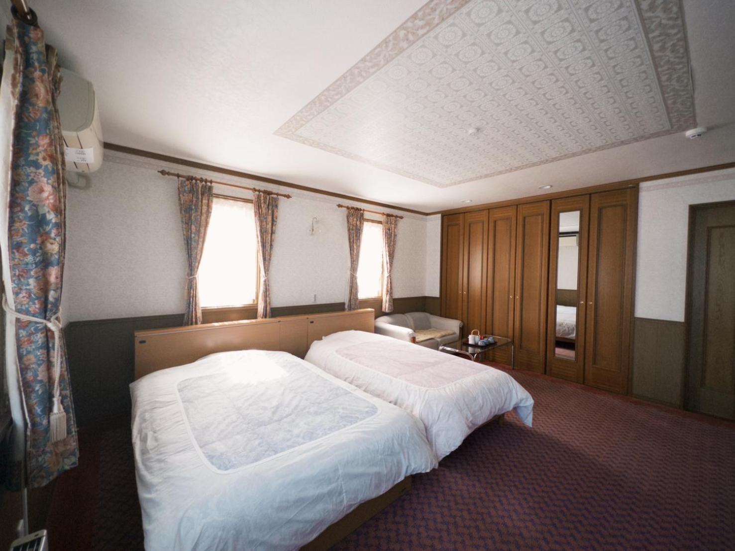 Bed & Breakfast Otarunishikien Otaru
